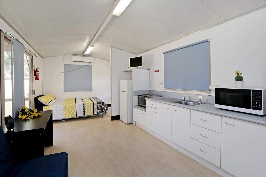 Mica Creek QLD Accommodation Resorts