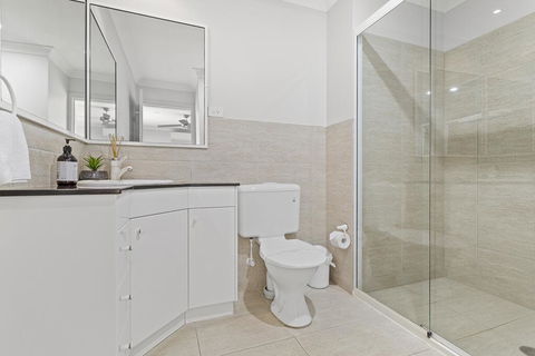 Above And Beyond - Beautiful Home With Pool - Accommodation Resorts 3