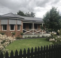 Acacia House - Central Healesville - Yarra Valley