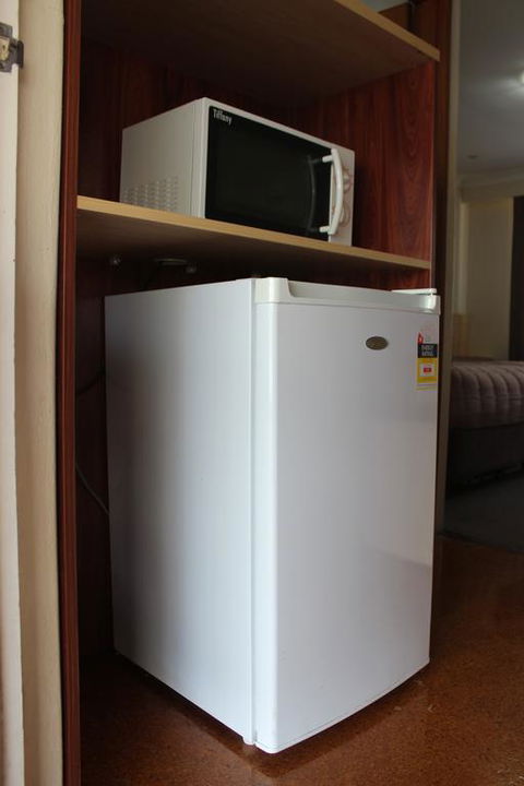 Acacia Motor Inn - Accommodation Resorts 3