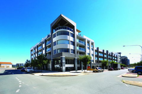 Accommodate Canberra - Aspire - Accommodation Resorts 0
