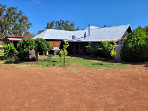 Eccles - Rustic Style Accommodation With Mod Cons - Accommodation Resorts 0