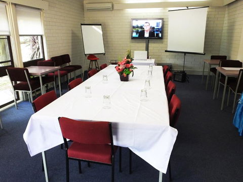 Edinburgh Motor Inn - Accommodation Resorts 4