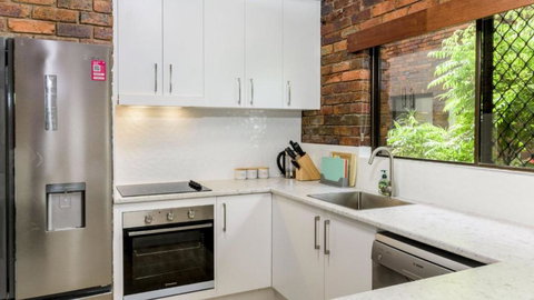 Fairweather Dreaming - Accommodation Resorts 3