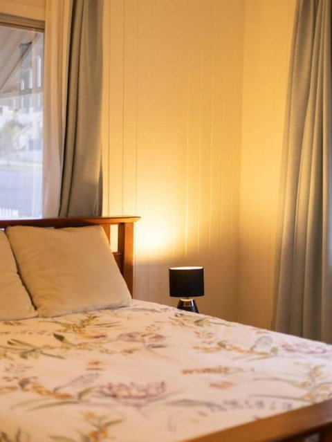 Family Friendly Cozy 4BR House At Annerley - Accommodation Resorts 4