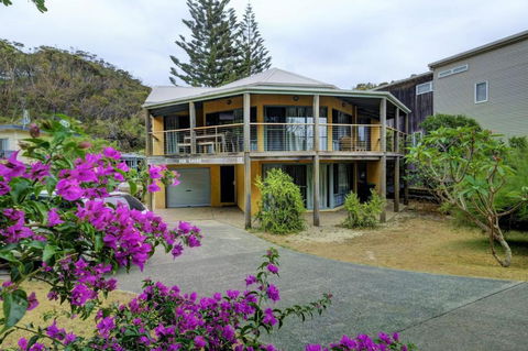 Far Shore - Accommodation Resorts 0