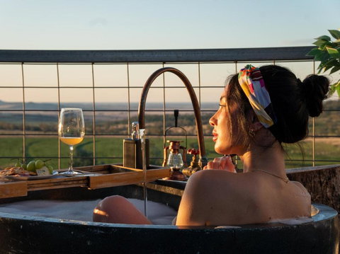 Faraway Domes - Accommodation Resorts 1