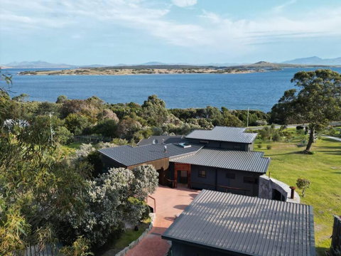 Faraway On Flinders Island - Accommodation Resorts 0