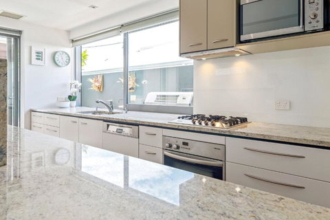 Ferguson St Family Home In Fabulous Location - Accommodation Resorts 2