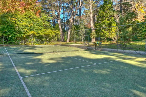 Finchley - Accommodation Resorts 4