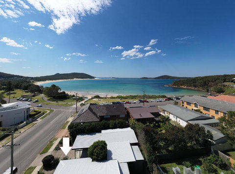 Fingal Bay Beach House - Water Views And Seconds From The Beach - Accommodation Resorts 2