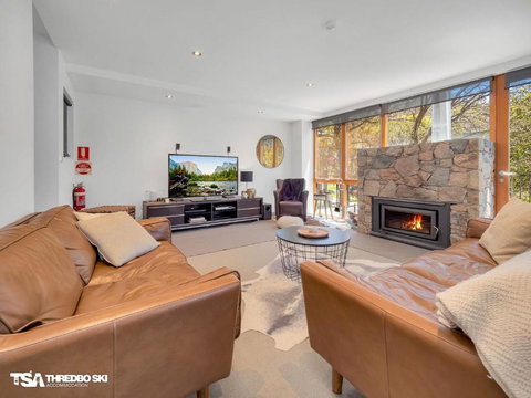 First Tracks 2 - Accommodation Resorts 2