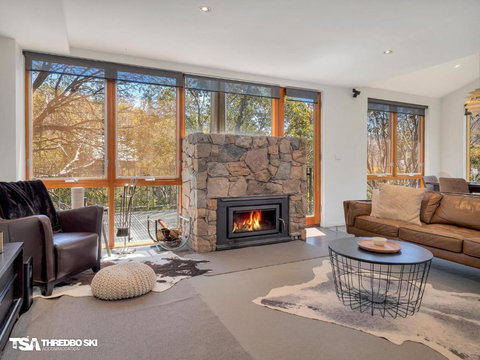 First Tracks 2 - Accommodation Resorts 3