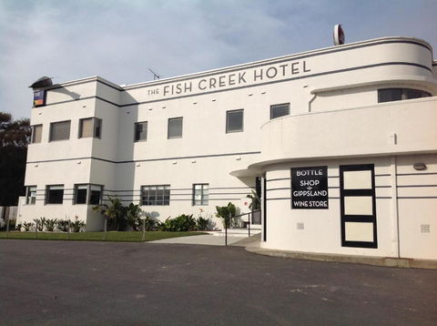 Fish Creek Hotel - Accommodation Resorts 1