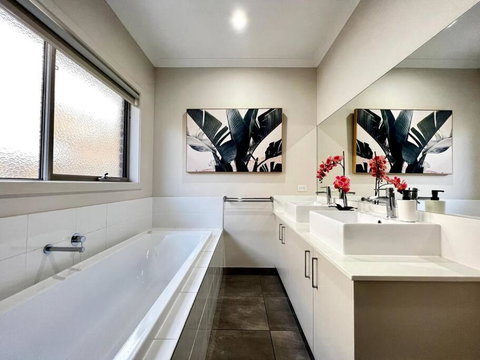 Five-room House Next To The Park16 - Accommodation Resorts 1