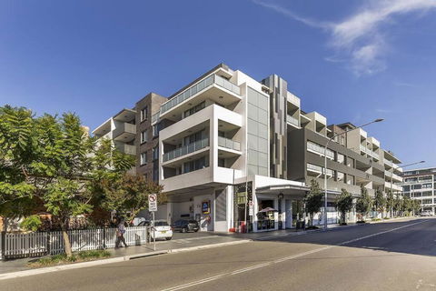 GLAD1 - Monash Rd - Gladesville - Accommodation Resorts 0