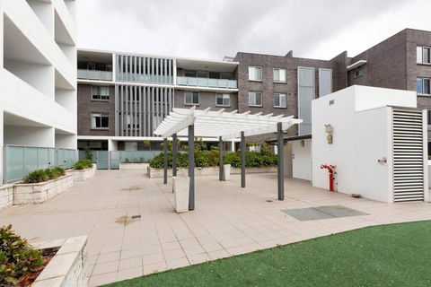GLAD1 - Monash Rd - Gladesville - Accommodation Resorts 1
