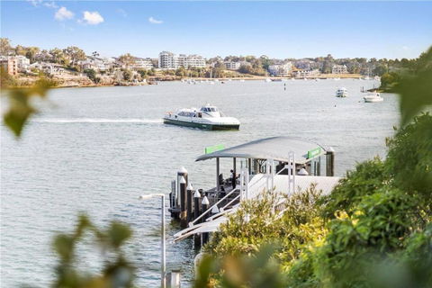 GLAD1 - Monash Rd - Gladesville - Accommodation Resorts 3