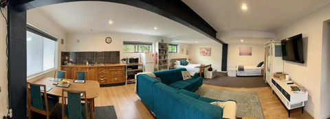 GOLDFIELDS STUDIO APARTMENT, Beaconsfield - Fully Self-contained, Air-conditioning - Accommodation Resorts 0