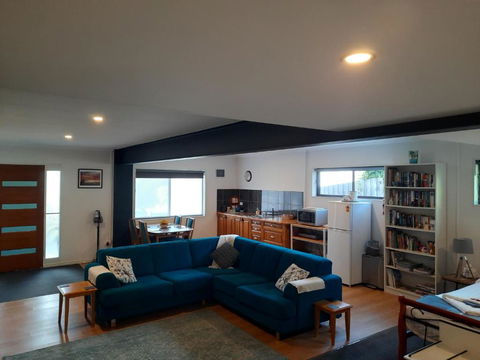 GOLDFIELDS STUDIO APARTMENT, Beaconsfield - Fully Self-contained, Air-conditioning - Accommodation Resorts 2