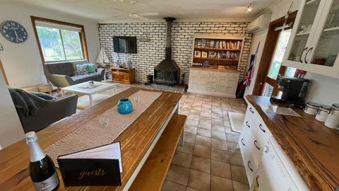 Goolwa Beachfront House. Pet Friendly. - Accommodation Resorts 3
