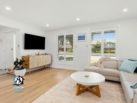 Hampton\'s Style Holiday Retreat - Close To The Beach! - Accommodation Resorts 1