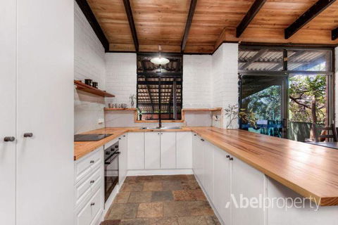 Historical Cottage In The Hills - Accommodation Resorts 3
