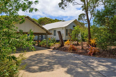 Ibis 15 - Accommodation Resorts 1