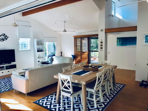 Ibis 3 House - Accommodation Resorts 3