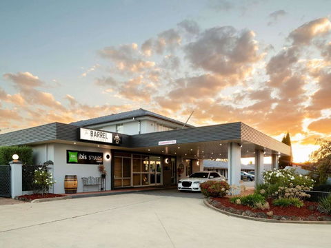 Ibis Styles Orange - Accommodation Resorts 0