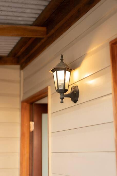 House Of Fairy Wren -Charming Queenslander Cottage Mins Drive To Brisbane CBD And Gabba Stadium! - Accommodation Resorts 2