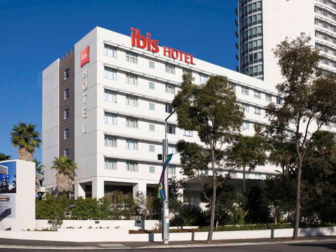 Ibis Sydney Olympic Park - Accommodation Resorts 0