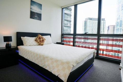 Infinity Lux Apartment - Accommodation Resorts 2
