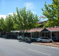 Adelaide Travellers Inn Backpackers Hostel