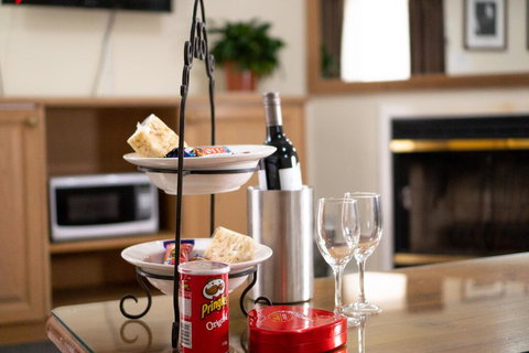 Admiralty Inn - Accommodation Resorts 2