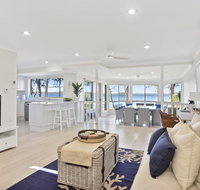 Adrift Retreat - St Georges Basin Waterfront Home - Accommodation Resorts
