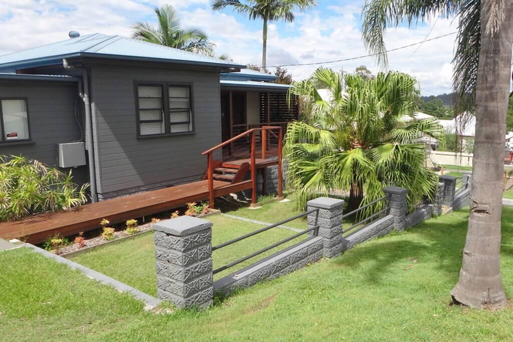 Taloumbi NSW Accommodation Resorts