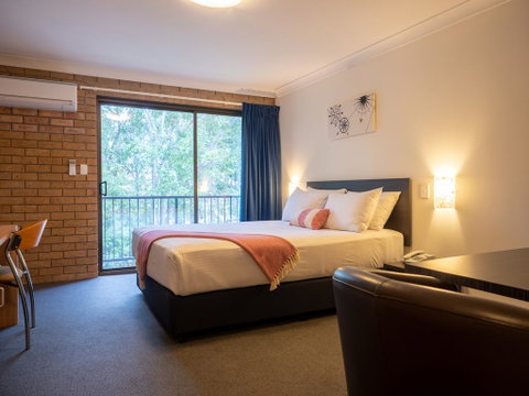 Airport Admiralty Motel - Accommodation Resorts 3