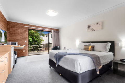 Airport Admiralty Motel - Accommodation Resorts 2