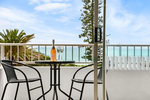 Alex Beach Apt Bilgola4 - Accommodation Resorts 0