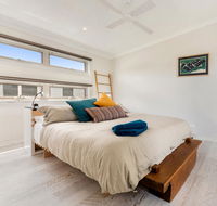 Alice's Palace 2-minute walk to lifeguard patrolled surf beach - Accommodation Resorts