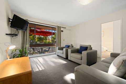 Alinga Longa 4 - Accommodation Resorts 1