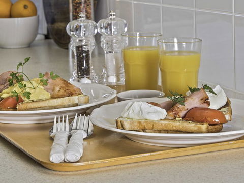 Almare Tourist Motel - Accommodation Resorts 0