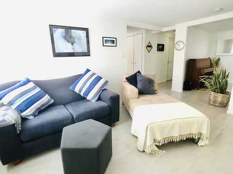 Aloha Alex Beach House Pet-friendly- 450m To The Beach - Accommodation Resorts 2