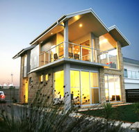 Aloha Beachfront Port Fairy - Accommodation Resorts