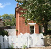 Annies Garden Cottage - Accommodation Resorts