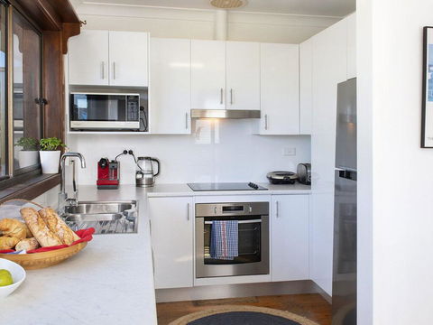 Araluen On Holden - Great Deck With Ocean Views - Accommodation Resorts 3