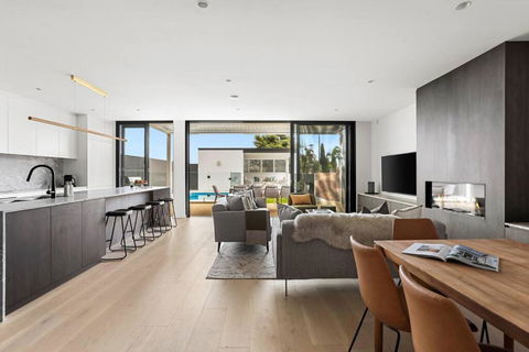 Luxury NEW 5BDRM Oasis With Heated Pool - Accommodation Resorts 1