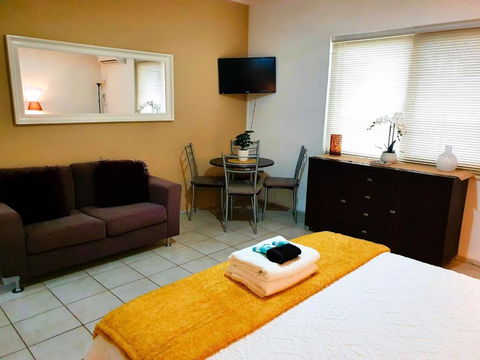 M104 West Perth Studio Apartment Near Kings Park - Accommodation Resorts 1