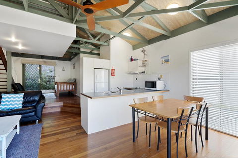 MAIN STAY - 100m To Patrolled Beach, Pool, Wifi, Close To Cafes - Accommodation Resorts 3